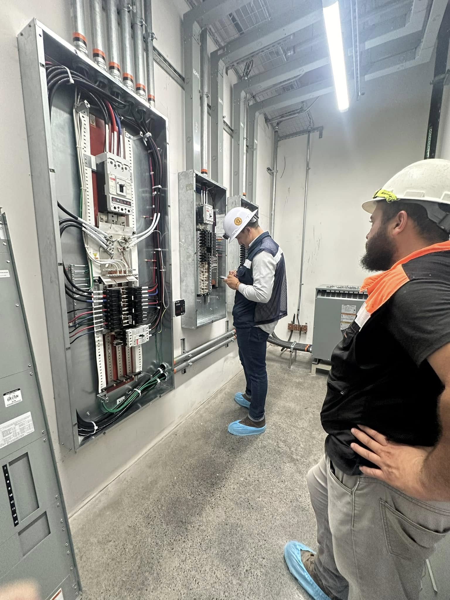 Equipo VYRSA en proyecto